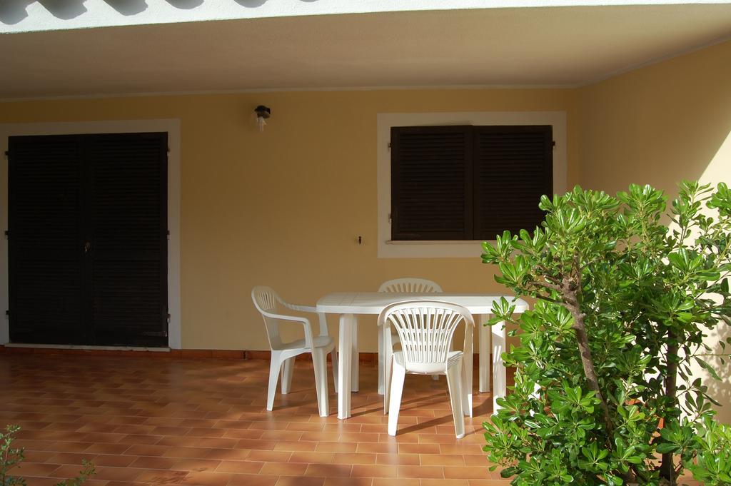 Domu Carmela Villa Villasimius Exterior photo